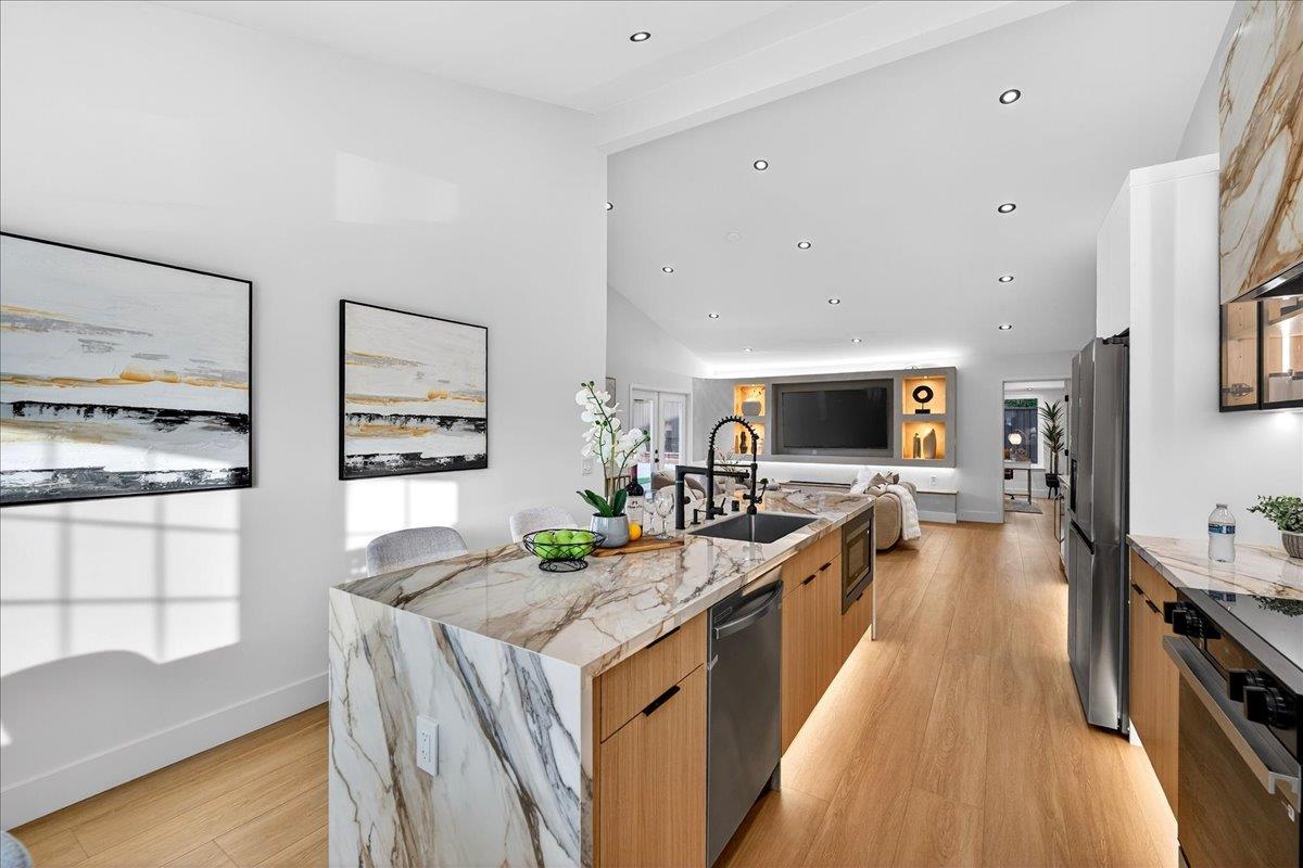 Detail Gallery Image 19 of 97 For 3512 Pleasant Crest Dr, San Jose,  CA 95148 - 5 Beds | 4 Baths