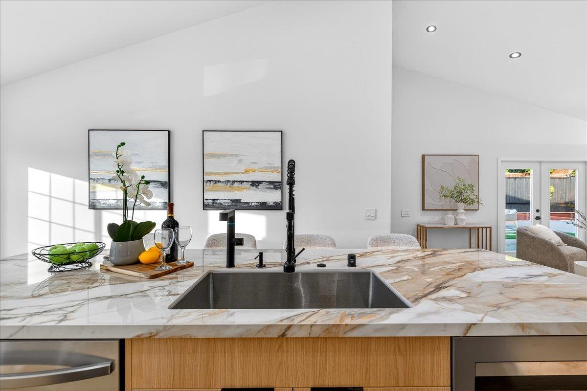 Detail Gallery Image 20 of 97 For 3512 Pleasant Crest Dr, San Jose,  CA 95148 - 5 Beds | 4 Baths