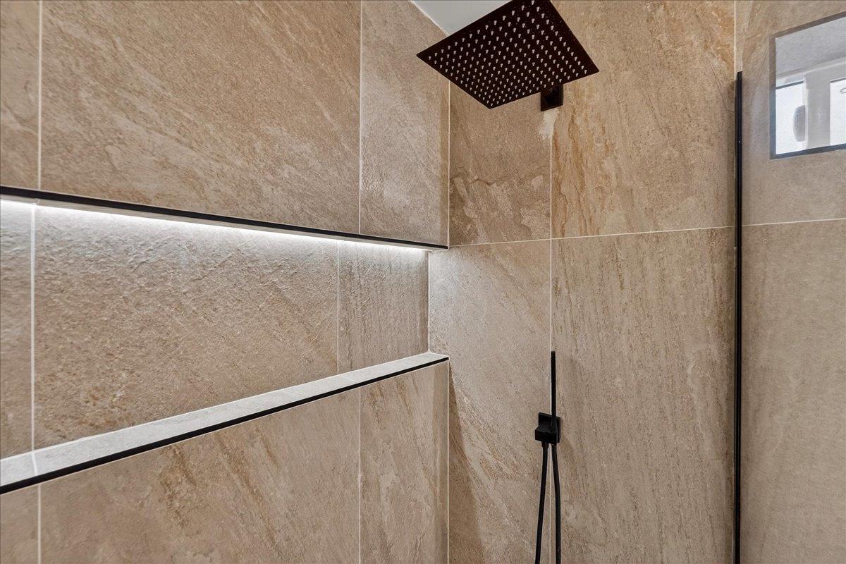 Detail Gallery Image 31 of 97 For 3512 Pleasant Crest Dr, San Jose,  CA 95148 - 5 Beds | 4 Baths