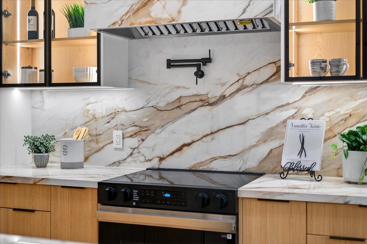 Detail Gallery Image 65 of 97 For 3512 Pleasant Crest Dr, San Jose,  CA 95148 - 5 Beds | 4 Baths