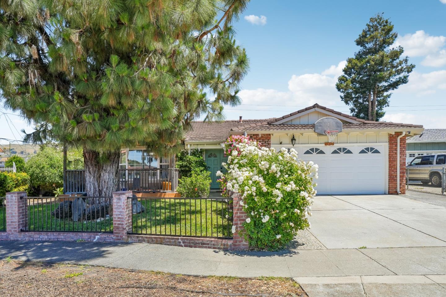 1470 Caliente WAY, SanJose, CA 95132, Photo 3