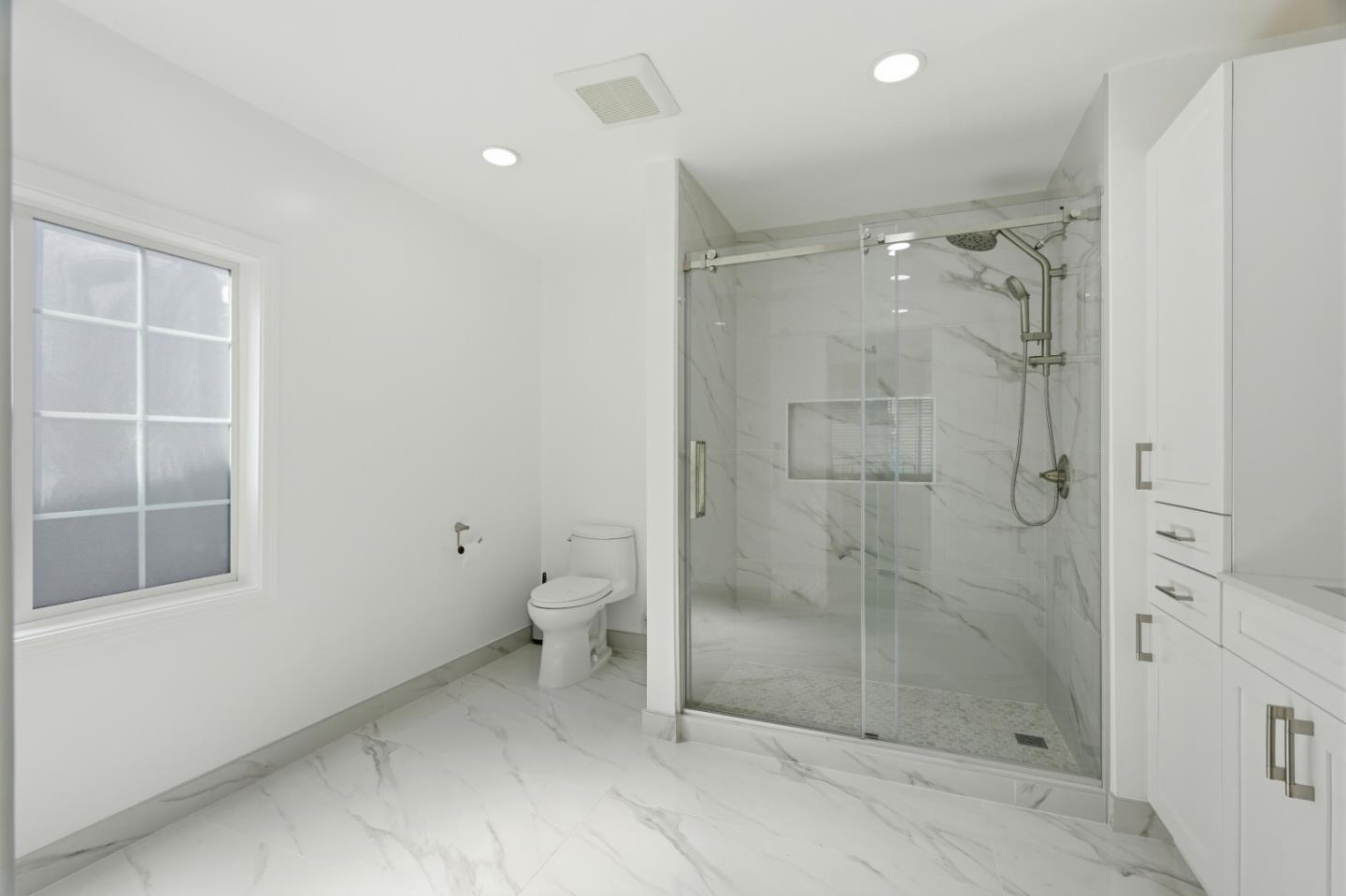 Detail Gallery Image 17 of 25 For 403 Chateau La Salle #403,  San Jose,  CA 95111 - 2 Beds | 2 Baths