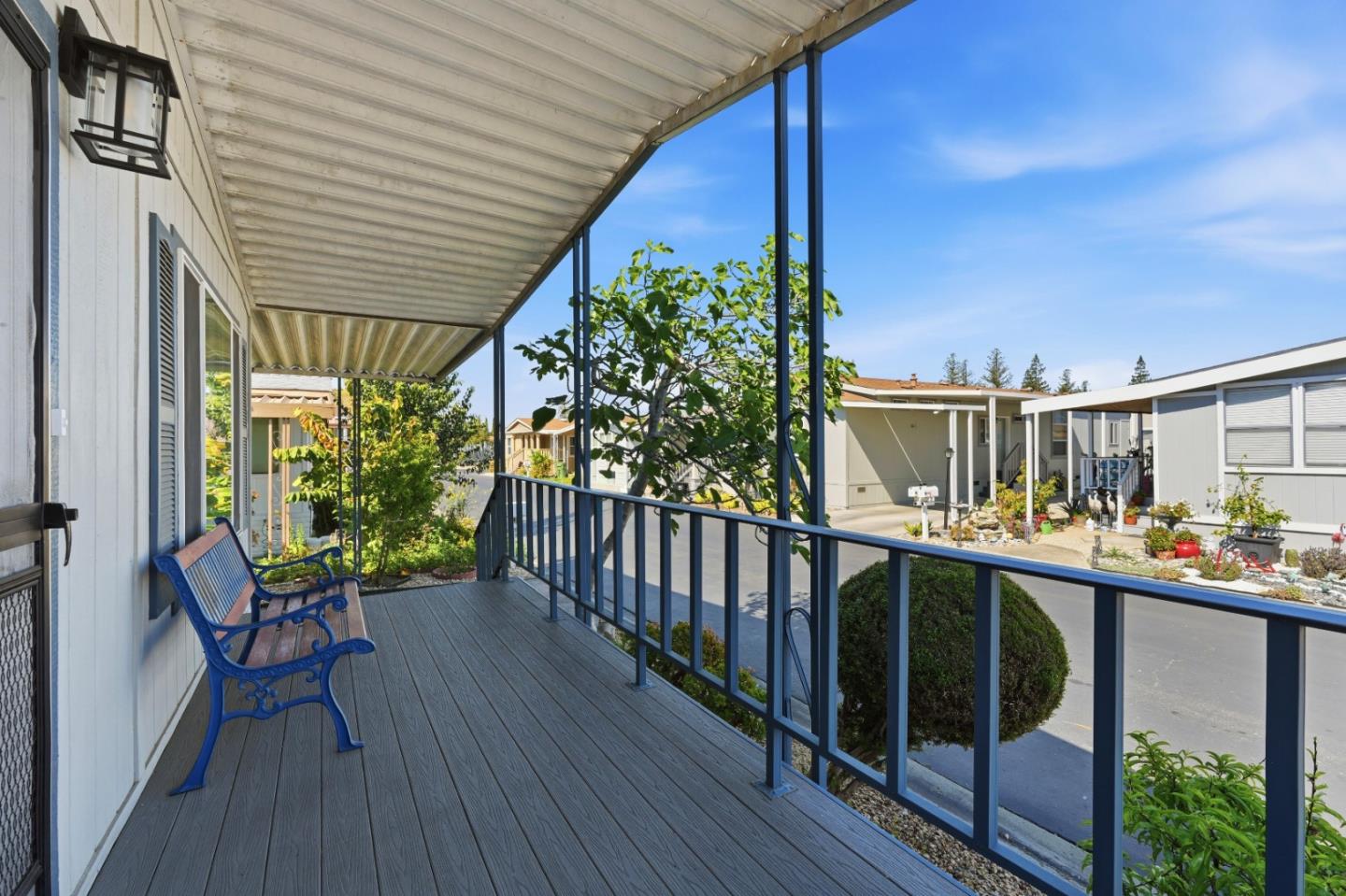 Detail Gallery Image 2 of 25 For 403 Chateau La Salle #403,  San Jose,  CA 95111 - 2 Beds | 2 Baths
