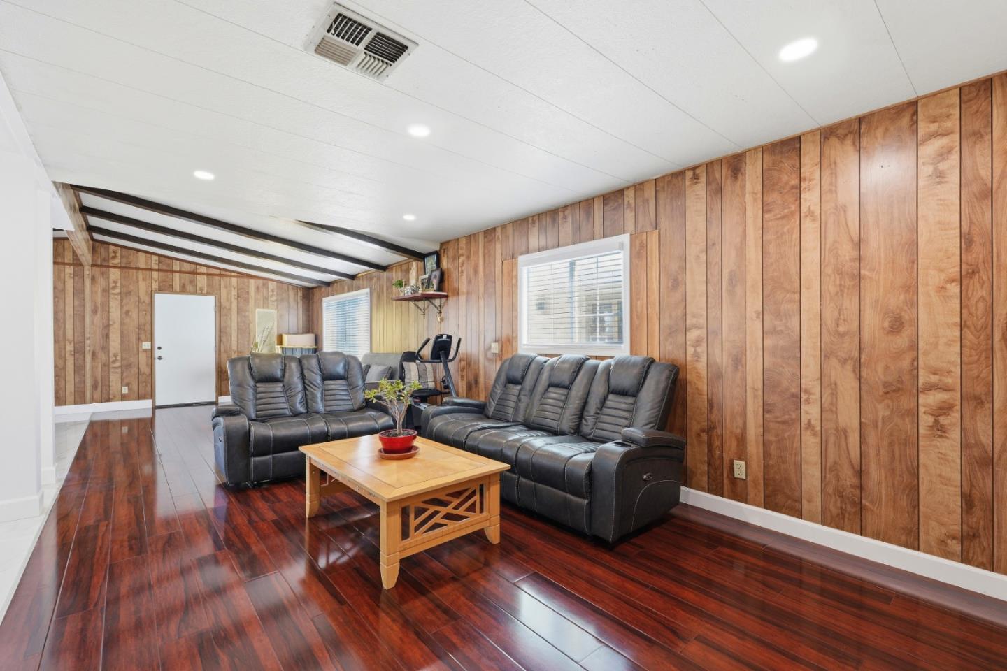 Detail Gallery Image 5 of 25 For 403 Chateau La Salle #403,  San Jose,  CA 95111 - 2 Beds | 2 Baths