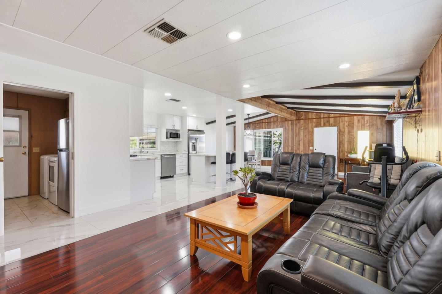 Detail Gallery Image 6 of 25 For 403 Chateau La Salle #403,  San Jose,  CA 95111 - 2 Beds | 2 Baths