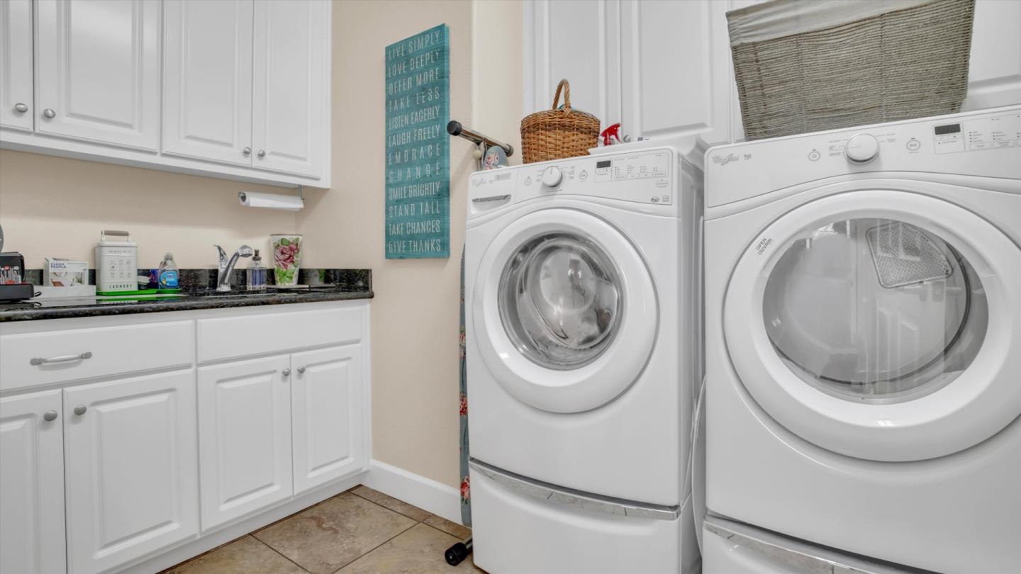 Detail Gallery Image 19 of 40 For 1467 Chestnut Hill Dr, Manteca,  CA 95336 - 3 Beds | 2 Baths