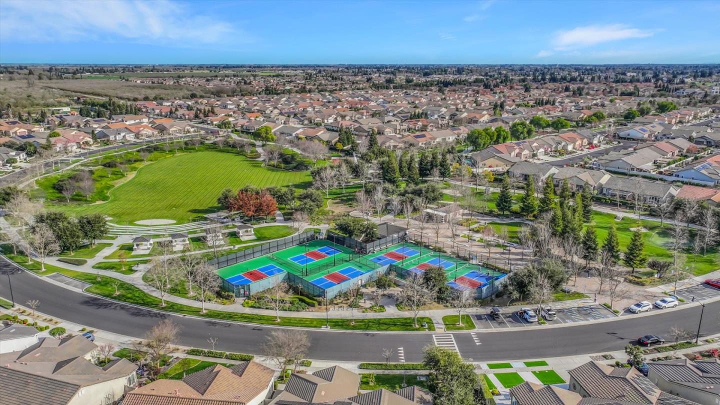 Detail Gallery Image 38 of 40 For 1467 Chestnut Hill Dr, Manteca,  CA 95336 - 3 Beds | 2 Baths