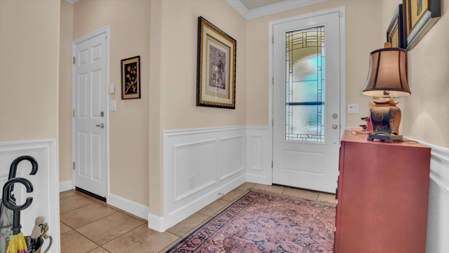 Detail Gallery Image 4 of 40 For 1467 Chestnut Hill Dr, Manteca,  CA 95336 - 3 Beds | 2 Baths