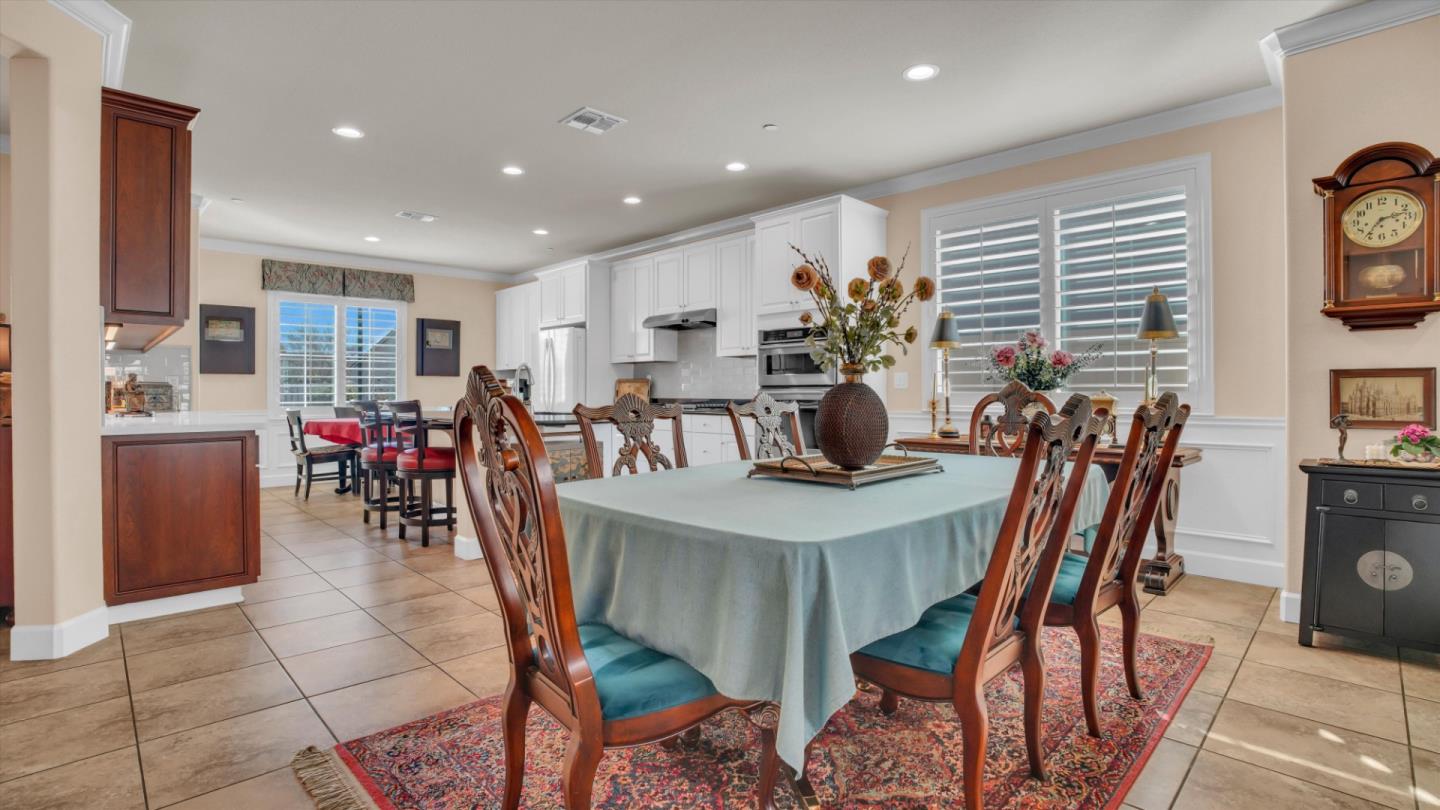 Detail Gallery Image 6 of 40 For 1467 Chestnut Hill Dr, Manteca,  CA 95336 - 3 Beds | 2 Baths