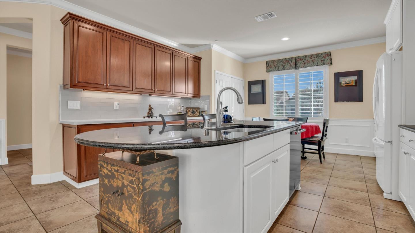 Detail Gallery Image 8 of 40 For 1467 Chestnut Hill Dr, Manteca,  CA 95336 - 3 Beds | 2 Baths