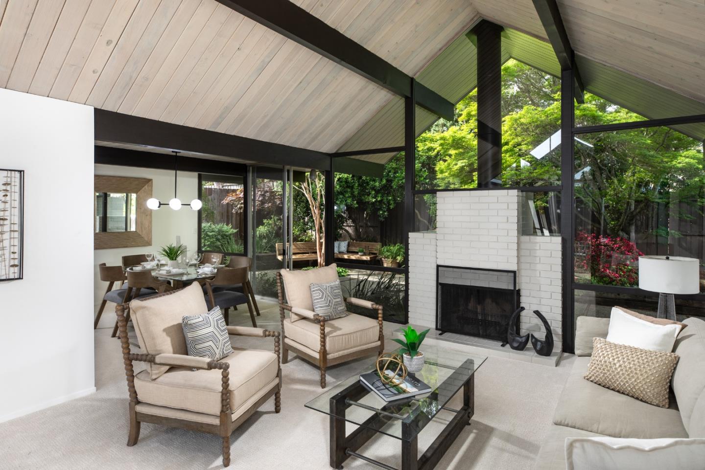 Detail Gallery Image 12 of 42 For 1487 Chukar Ct, Sunnyvale,  CA 94087 - 4 Beds | 2 Baths