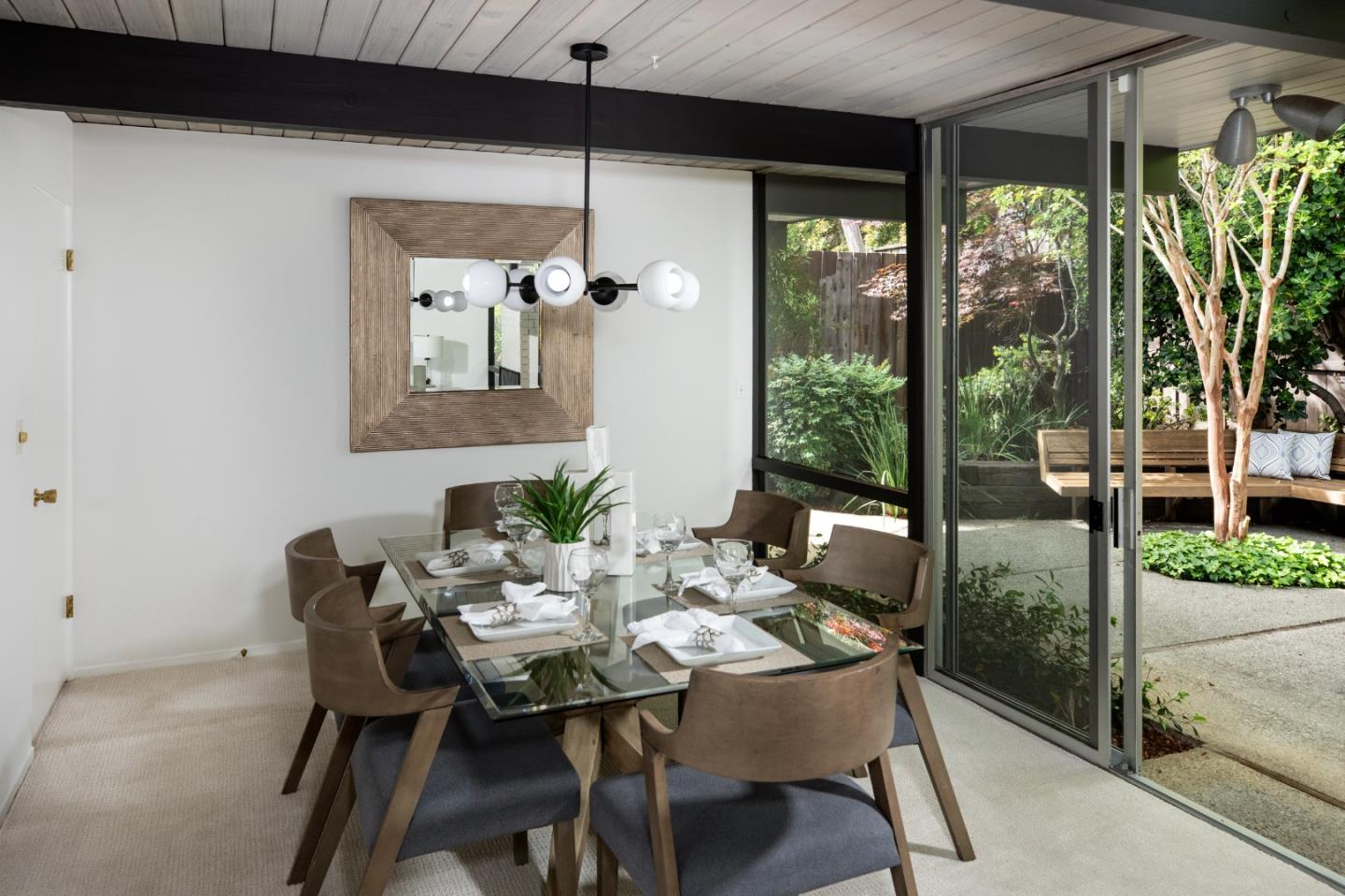 Detail Gallery Image 14 of 42 For 1487 Chukar Ct, Sunnyvale,  CA 94087 - 4 Beds | 2 Baths