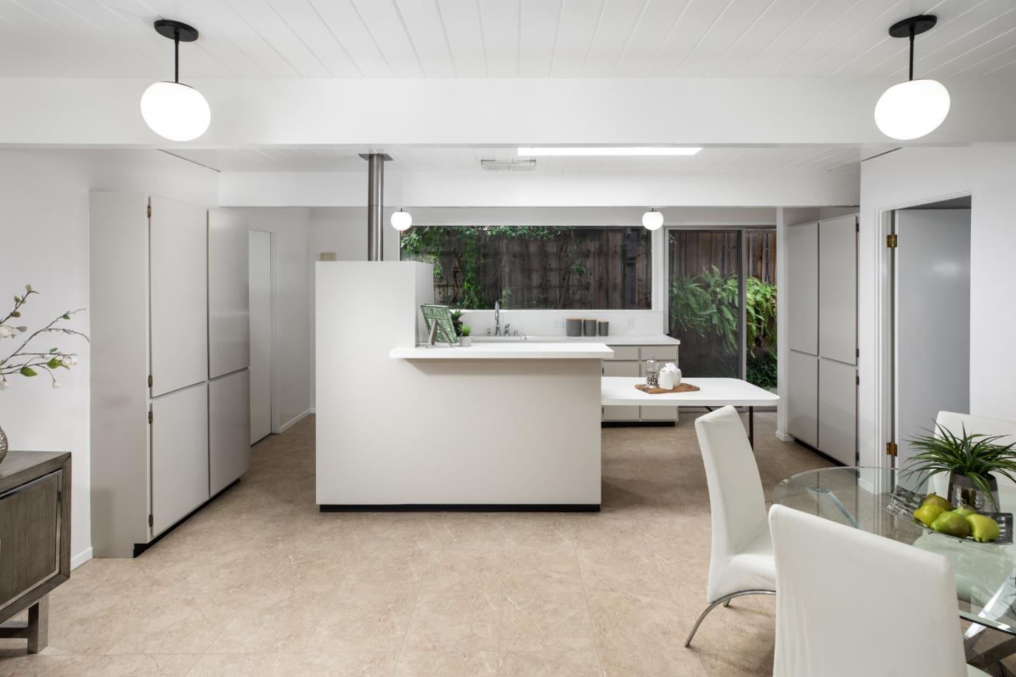 Detail Gallery Image 15 of 42 For 1487 Chukar Ct, Sunnyvale,  CA 94087 - 4 Beds | 2 Baths