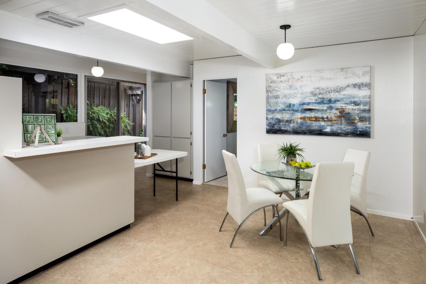 Detail Gallery Image 16 of 42 For 1487 Chukar Ct, Sunnyvale,  CA 94087 - 4 Beds | 2 Baths