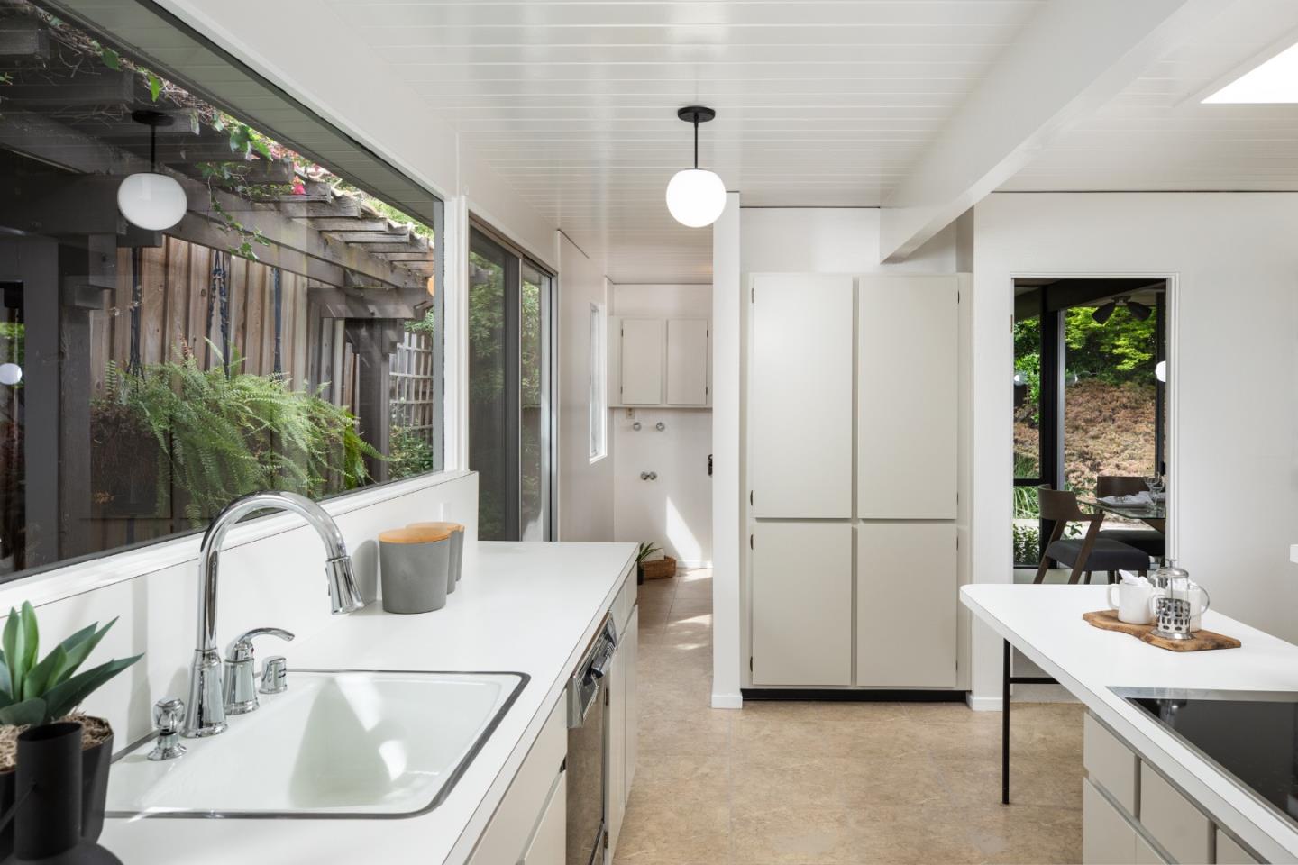 Detail Gallery Image 18 of 42 For 1487 Chukar Ct, Sunnyvale,  CA 94087 - 4 Beds | 2 Baths