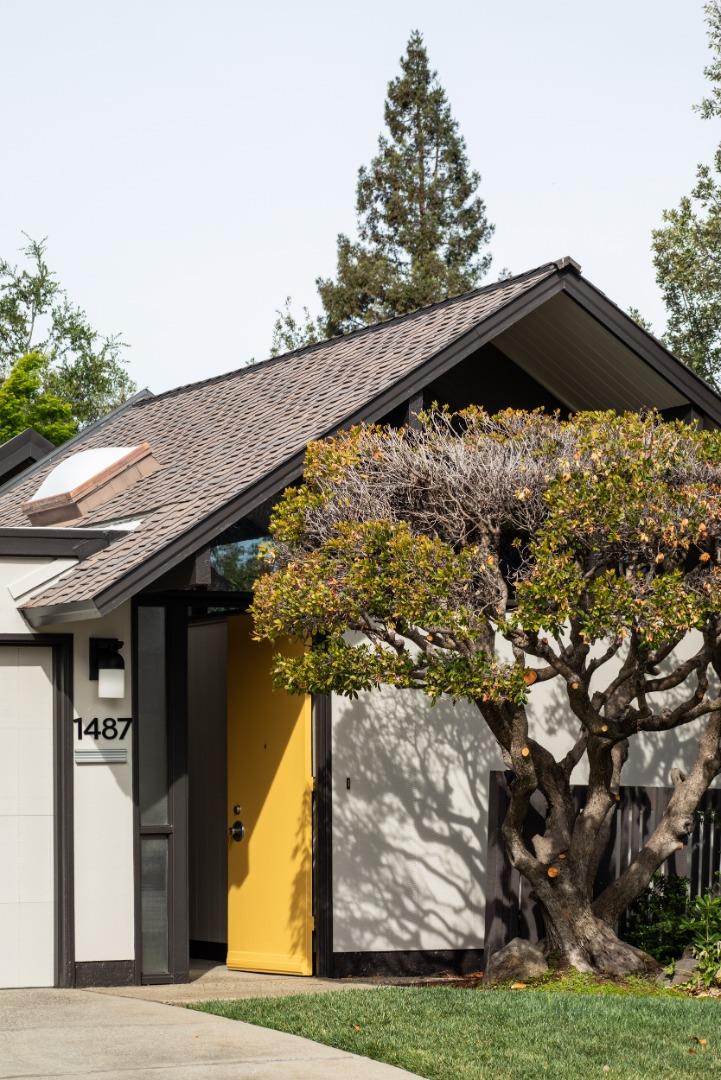 Detail Gallery Image 2 of 42 For 1487 Chukar Ct, Sunnyvale,  CA 94087 - 4 Beds | 2 Baths