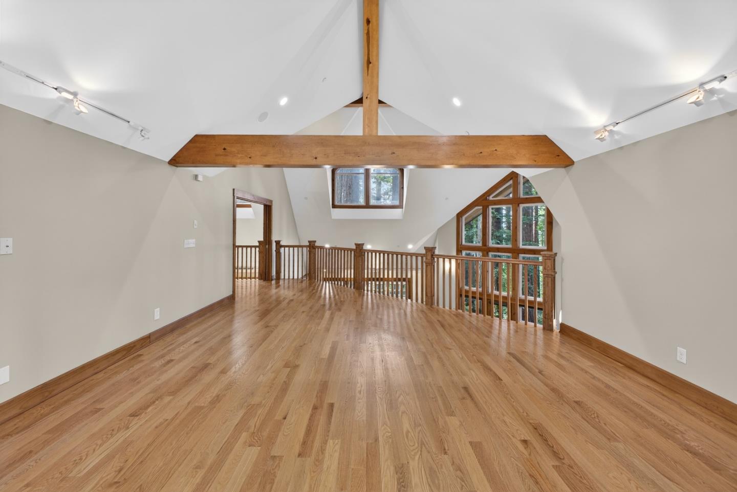 Detail Gallery Image 18 of 25 For Skyline Blvd, Woodside,  CA 94062 - 4 Beds | 4 Baths