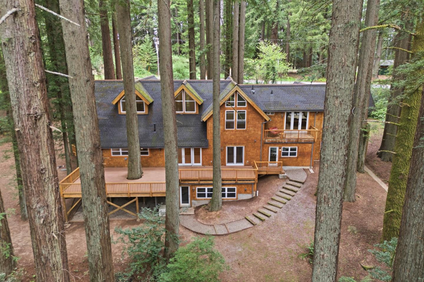 Detail Gallery Image 3 of 5 For Skyline Blvd, Woodside,  CA 94062 - 4 Beds | 4 Baths