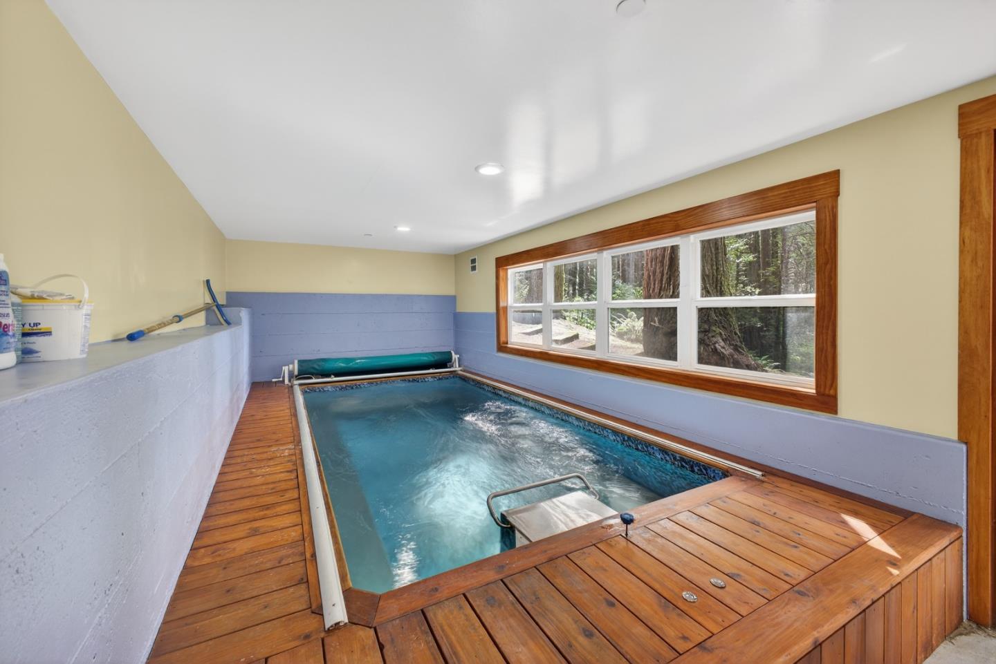 Detail Gallery Image 31 of 43 For 13370 Skyline Blvd, Woodside,  CA 94062 - 4 Beds | 4 Baths