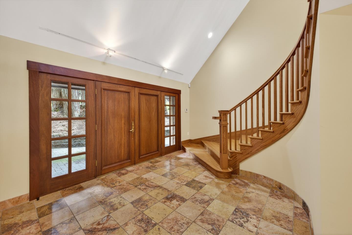 Detail Gallery Image 4 of 5 For Skyline Blvd, Woodside,  CA 94062 - 4 Beds | 4 Baths