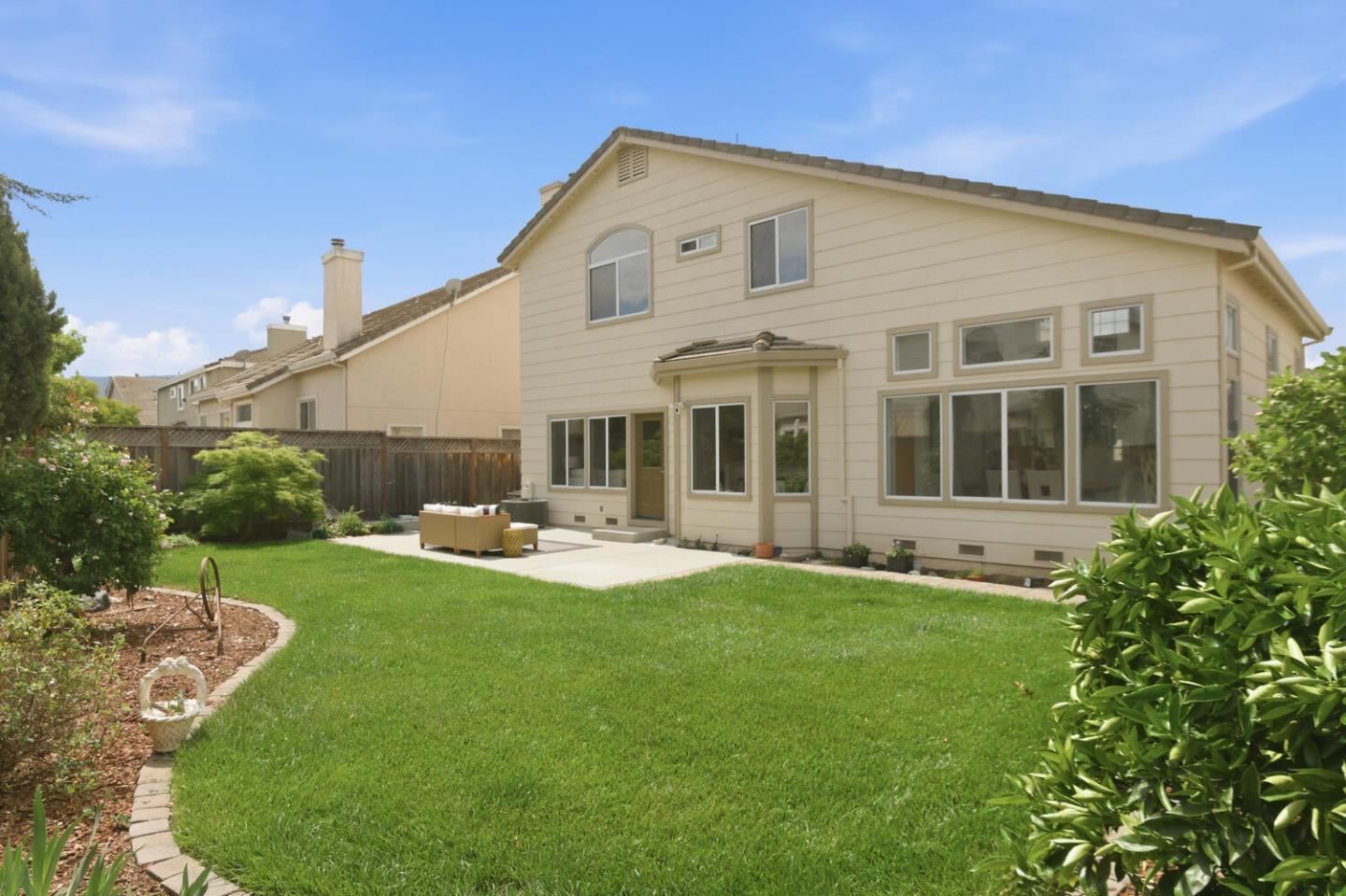 Detail Gallery Image 26 of 31 For 9358 Lone Deer Way, Gilroy,  CA 95020 - 5 Beds | 3 Baths