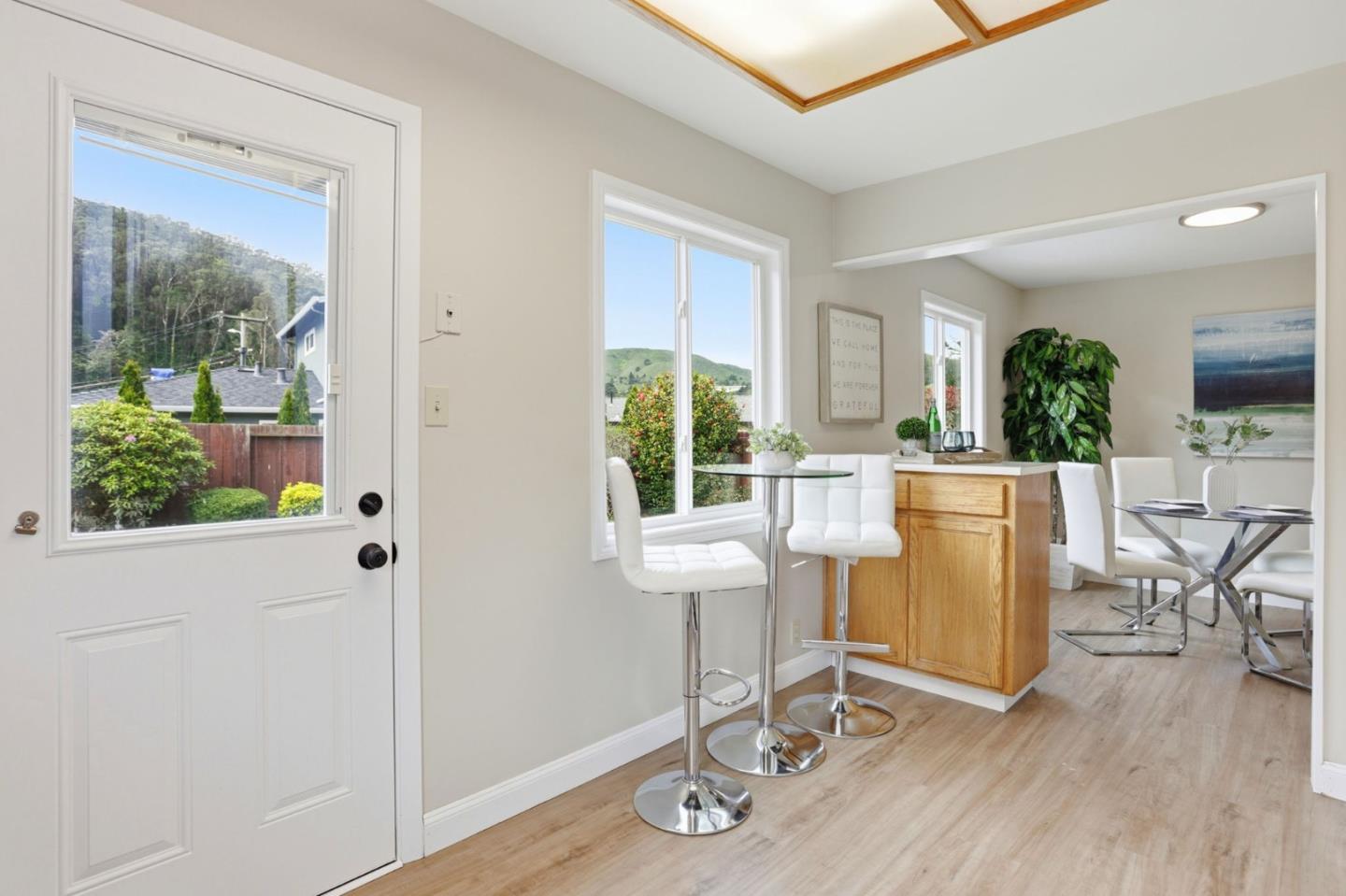 Detail Gallery Image 18 of 43 For 1024 Rio Vista Dr, Pacifica,  CA 94044 - 3 Beds | 1 Baths