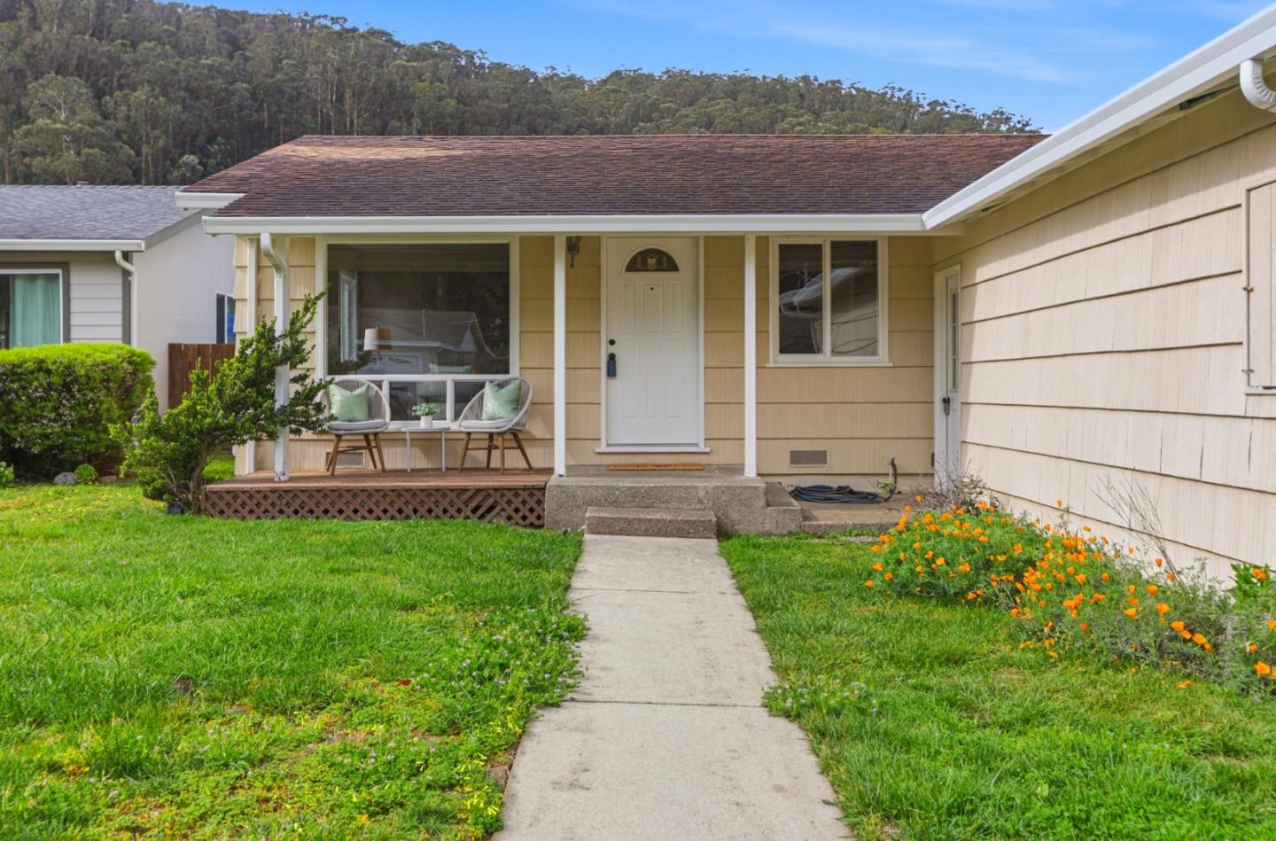 Detail Gallery Image 8 of 43 For 1024 Rio Vista Dr, Pacifica,  CA 94044 - 3 Beds | 1 Baths