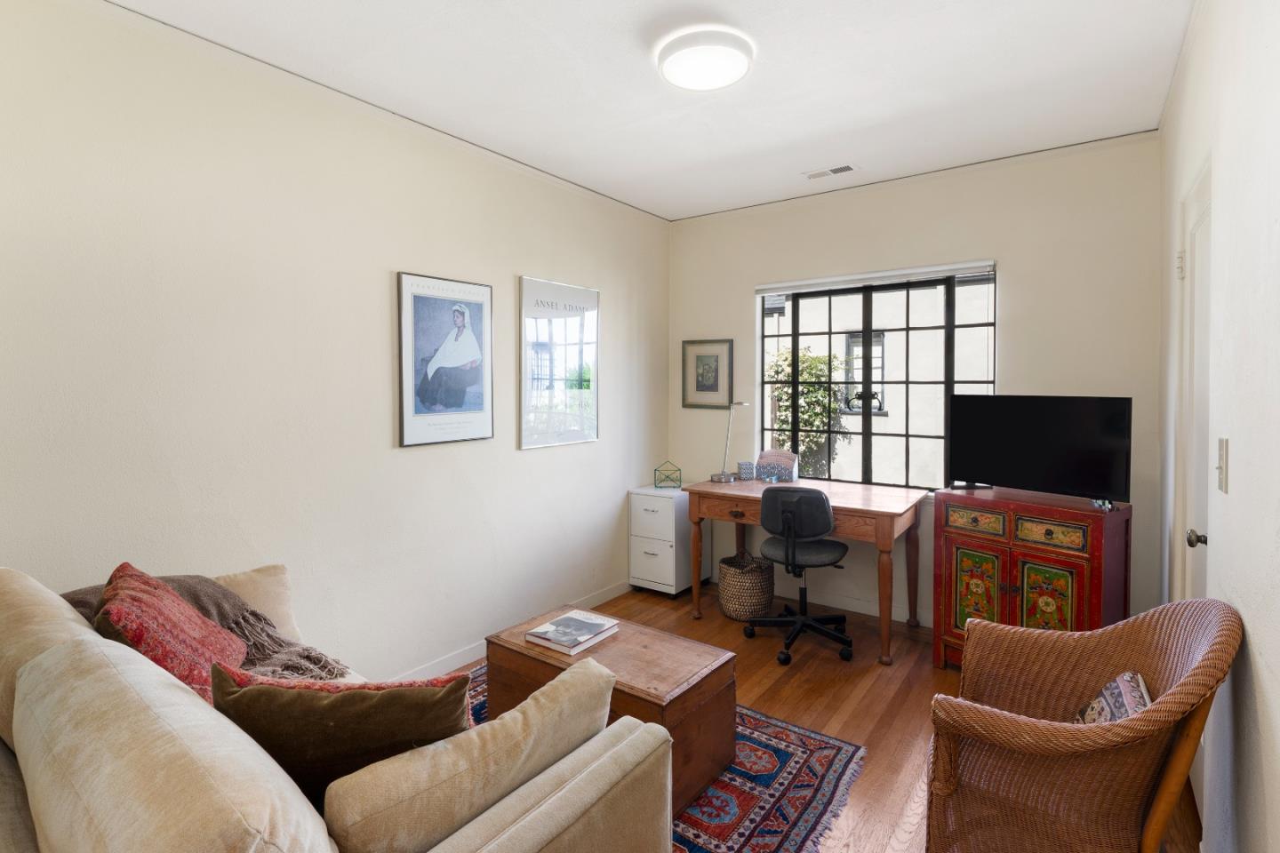 Detail Gallery Image 9 of 19 For 2110 Bowdoin St, Palo Alto,  CA 94306 - 2 Beds | 1 Baths