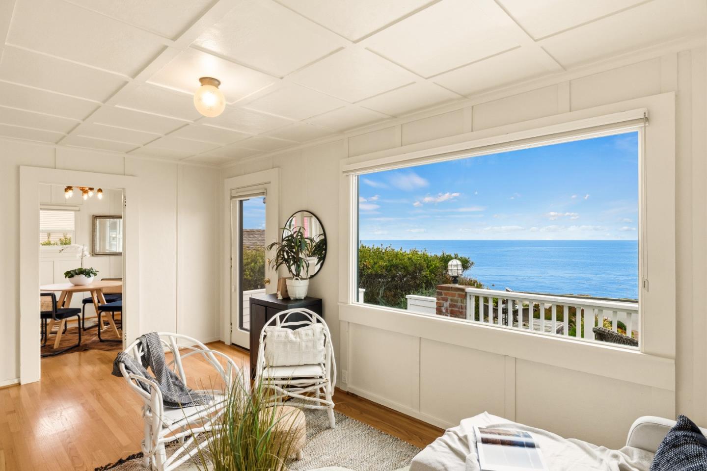 Detail Gallery Image 24 of 61 For 683 Ocean View Blvd, Pacific Grove,  CA 93950 - 3 Beds | 2 Baths
