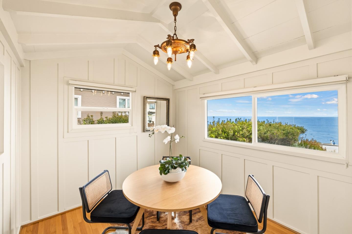 Detail Gallery Image 26 of 61 For 683 Ocean View Blvd, Pacific Grove,  CA 93950 - 3 Beds | 2 Baths