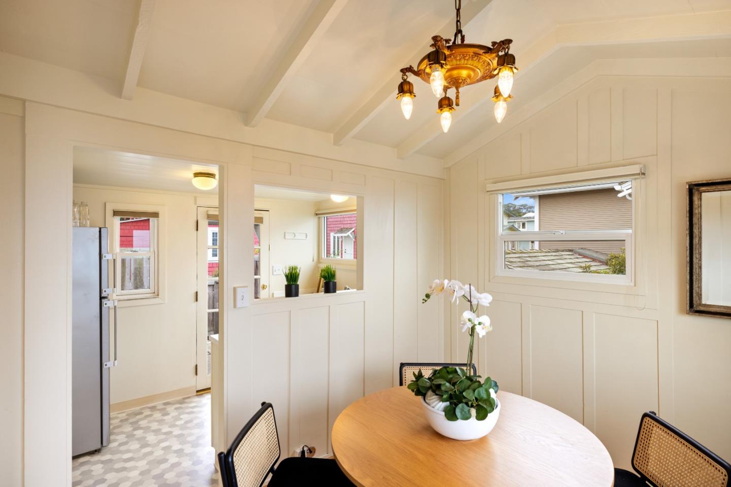 Detail Gallery Image 30 of 61 For 683 Ocean View Blvd, Pacific Grove,  CA 93950 - 3 Beds | 2 Baths