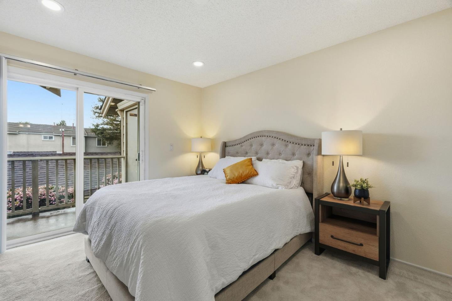 Detail Gallery Image 14 of 28 For 2427 Jubilee Ln, San Jose,  CA 95131 - 1 Beds | 1 Baths