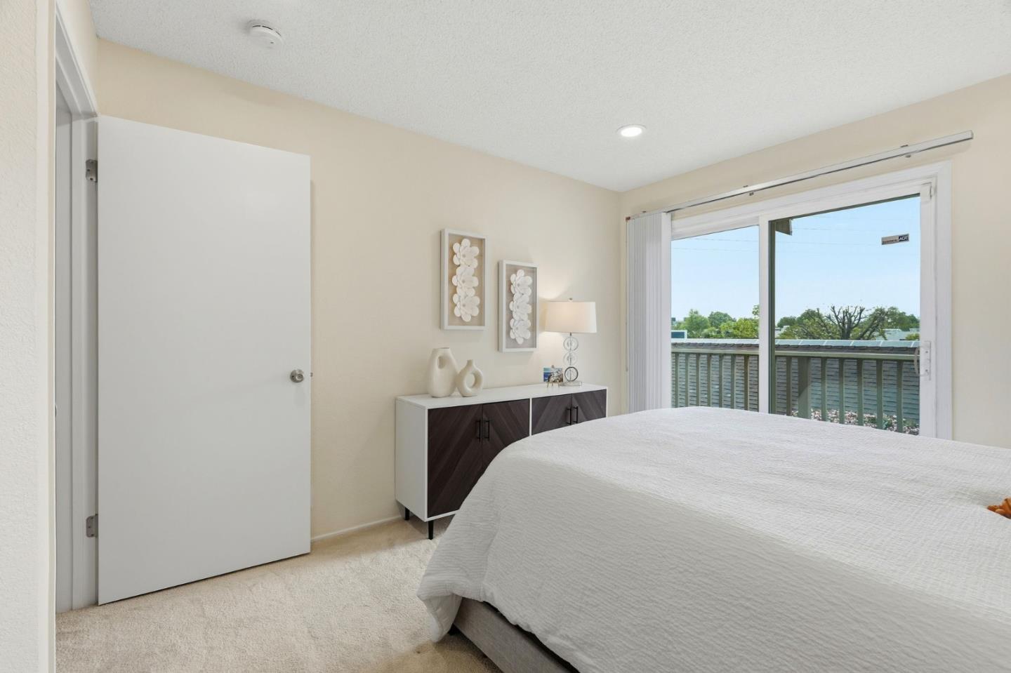 Detail Gallery Image 15 of 28 For 2427 Jubilee Ln, San Jose,  CA 95131 - 1 Beds | 1 Baths