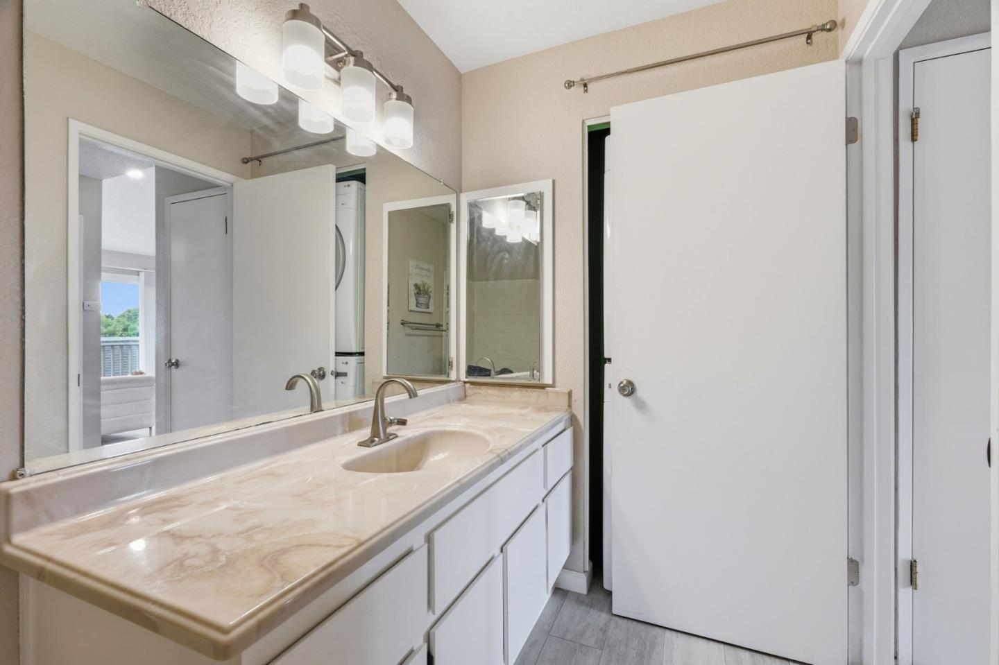 Detail Gallery Image 19 of 28 For 2427 Jubilee Ln, San Jose,  CA 95131 - 1 Beds | 1 Baths