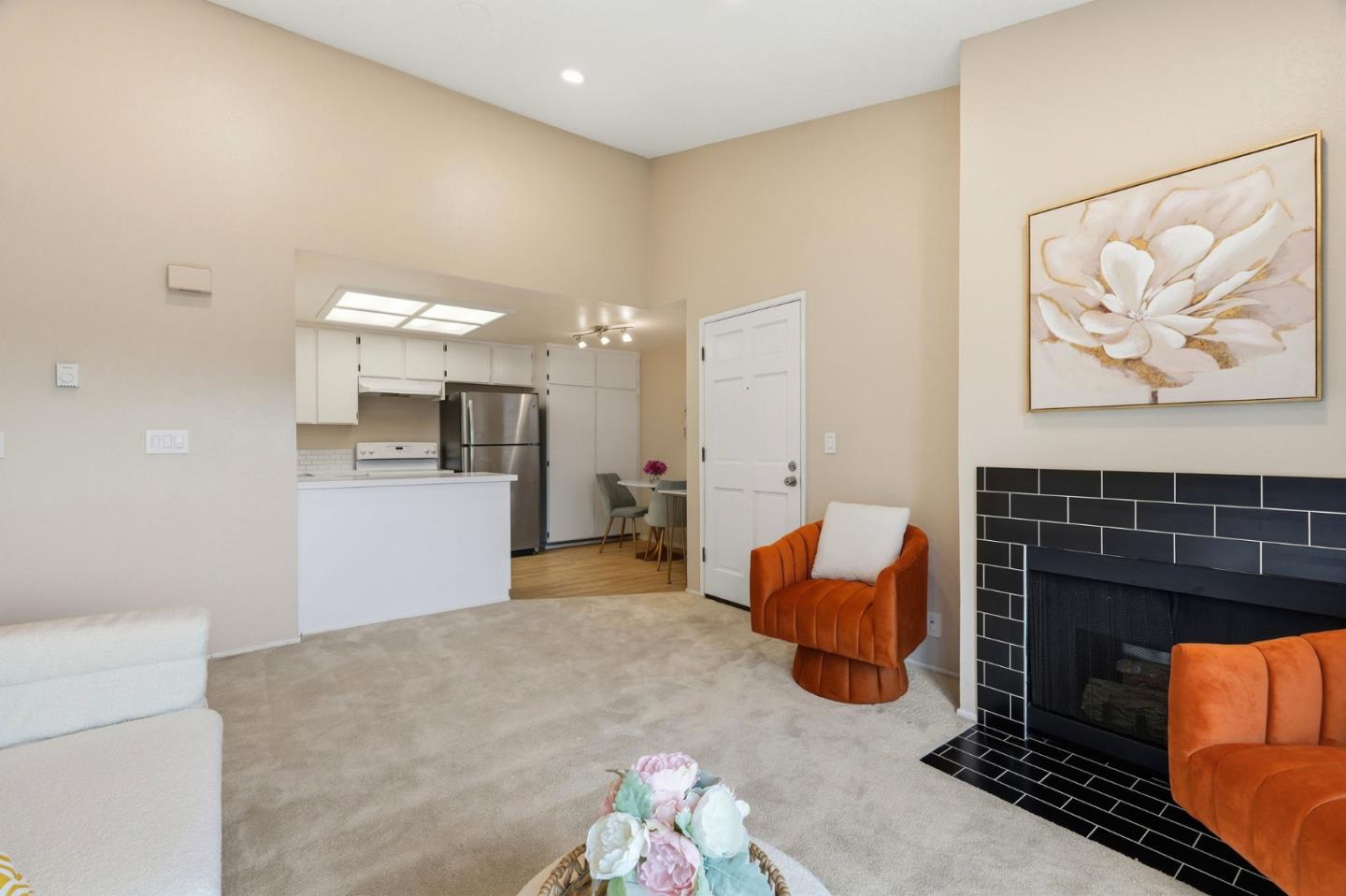 Detail Gallery Image 8 of 28 For 2427 Jubilee Ln, San Jose,  CA 95131 - 1 Beds | 1 Baths