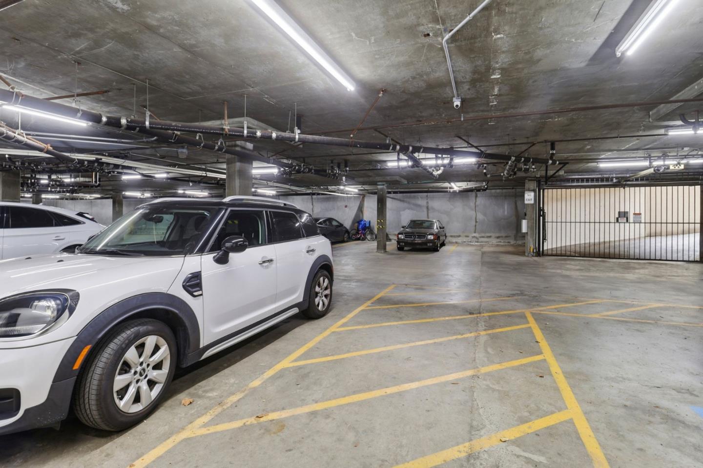 Detail Gallery Image 26 of 26 For 107 El Camino Real #302,  Burlingame,  CA 94010 - 2 Beds | 2 Baths