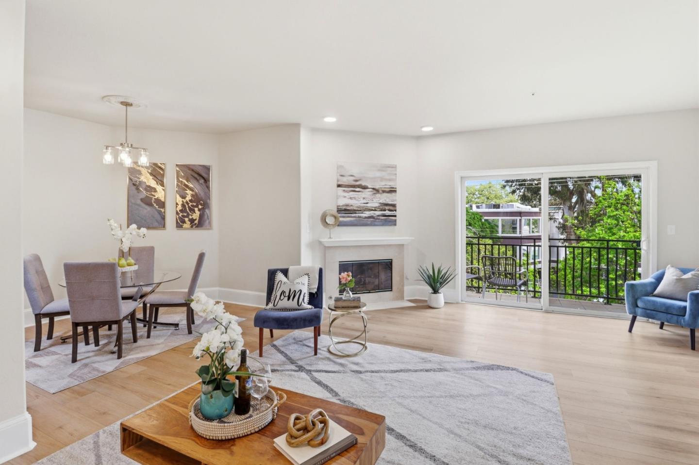 Detail Gallery Image 3 of 26 For 107 El Camino Real #302,  Burlingame,  CA 94010 - 2 Beds | 2 Baths