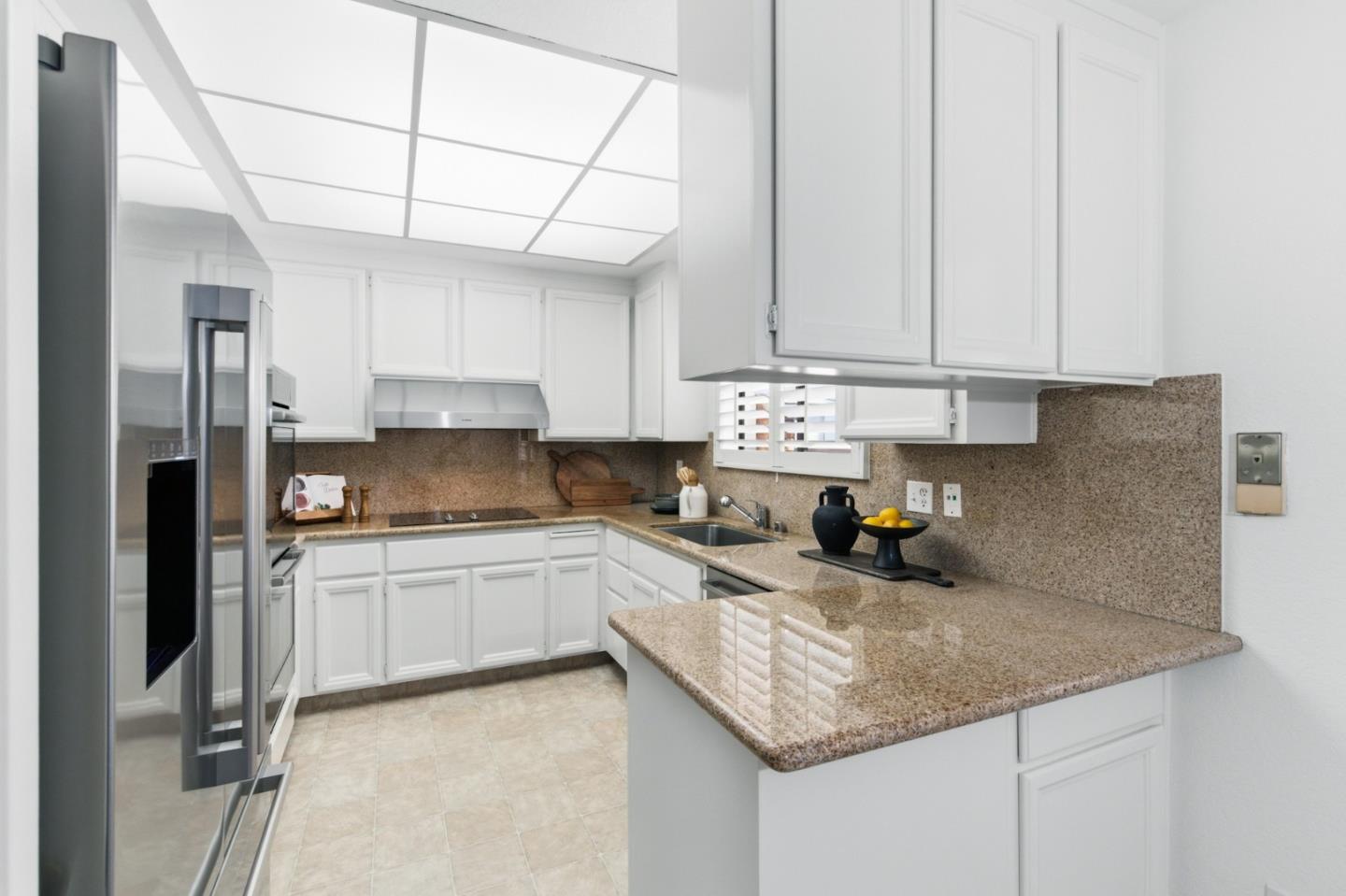 Detail Gallery Image 22 of 76 For 1280 Sharon Park Dr #27,  Menlo Park,  CA 94025 - 2 Beds | 2 Baths