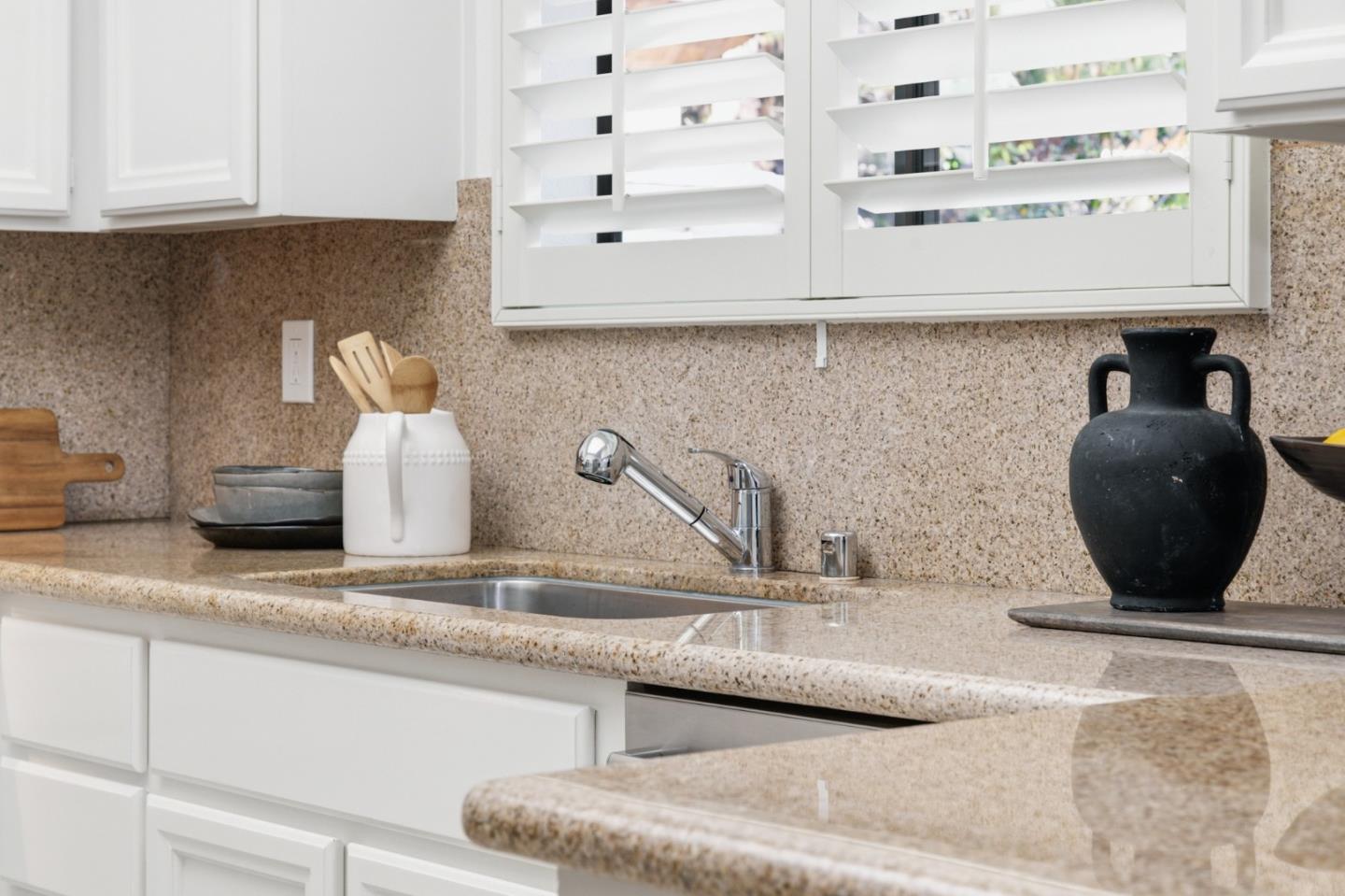 Detail Gallery Image 23 of 76 For 1280 Sharon Park Dr #27,  Menlo Park,  CA 94025 - 2 Beds | 2 Baths