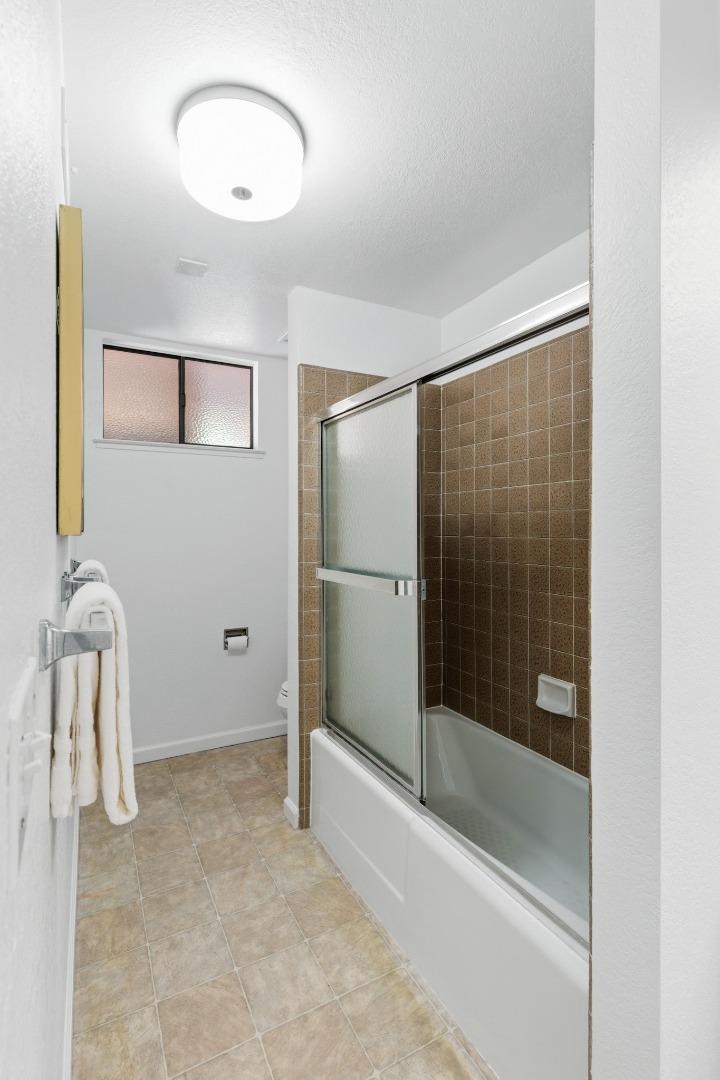 Detail Gallery Image 32 of 76 For 1280 Sharon Park Dr #27,  Menlo Park,  CA 94025 - 2 Beds | 2 Baths