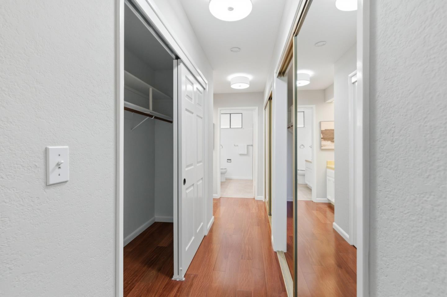 Detail Gallery Image 38 of 76 For 1280 Sharon Park Dr #27,  Menlo Park,  CA 94025 - 2 Beds | 2 Baths