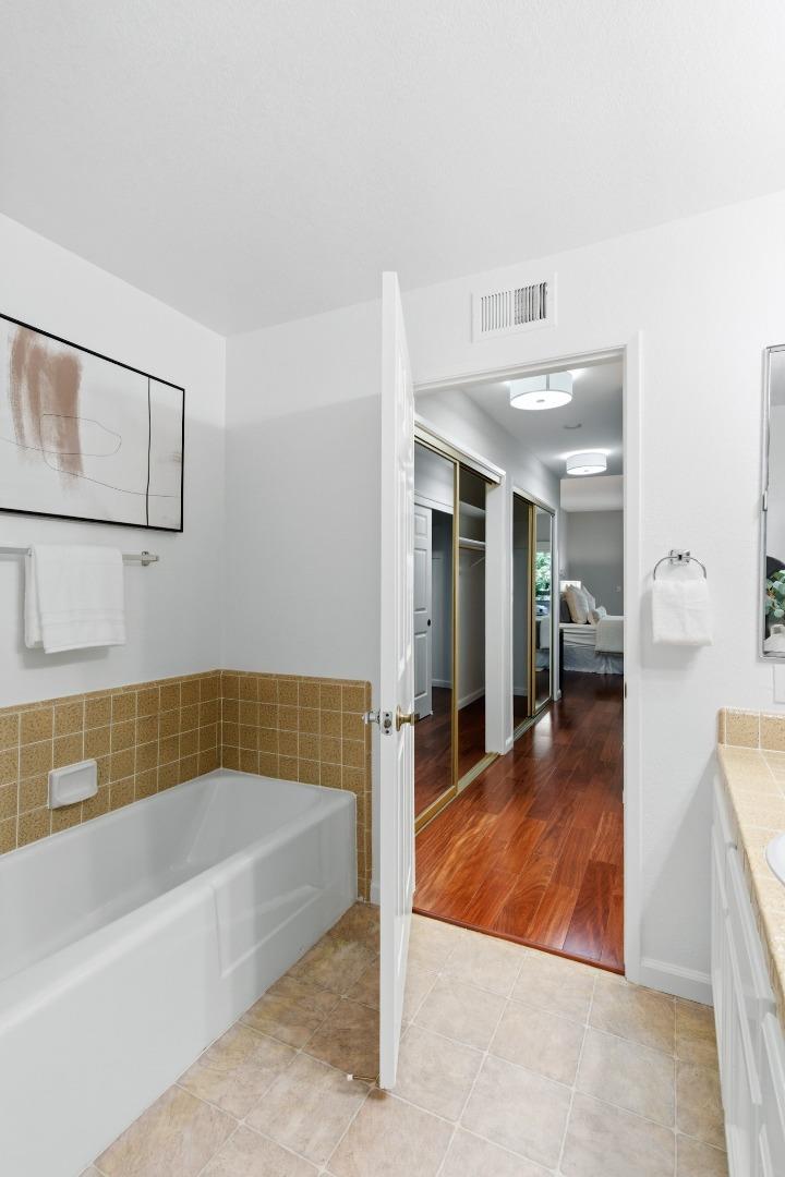 Detail Gallery Image 42 of 76 For 1280 Sharon Park Dr #27,  Menlo Park,  CA 94025 - 2 Beds | 2 Baths