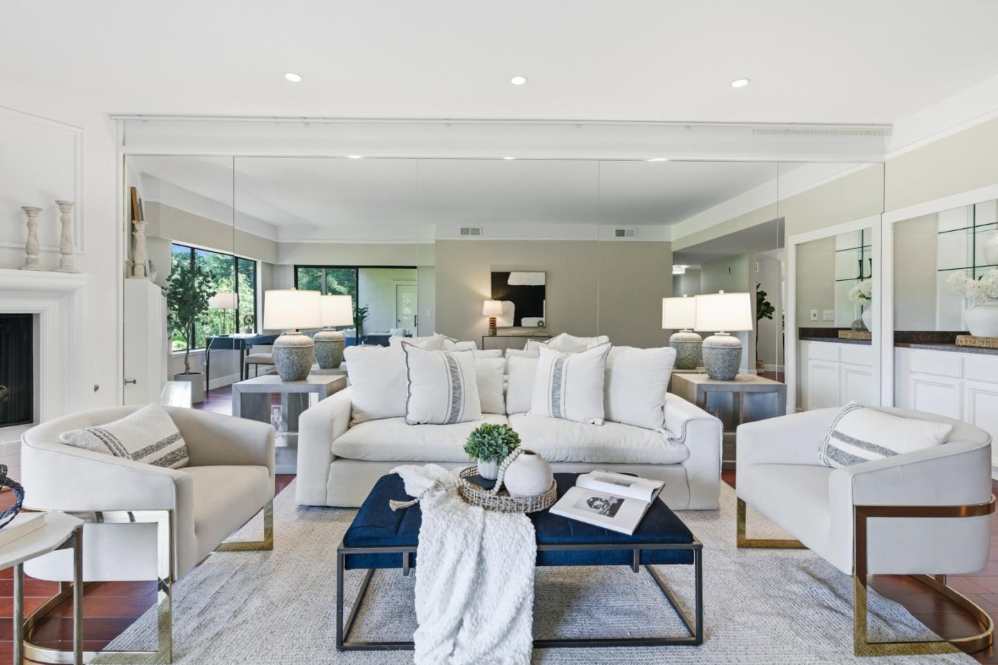 Detail Gallery Image 5 of 76 For 1280 Sharon Park Dr #27,  Menlo Park,  CA 94025 - 2 Beds | 2 Baths