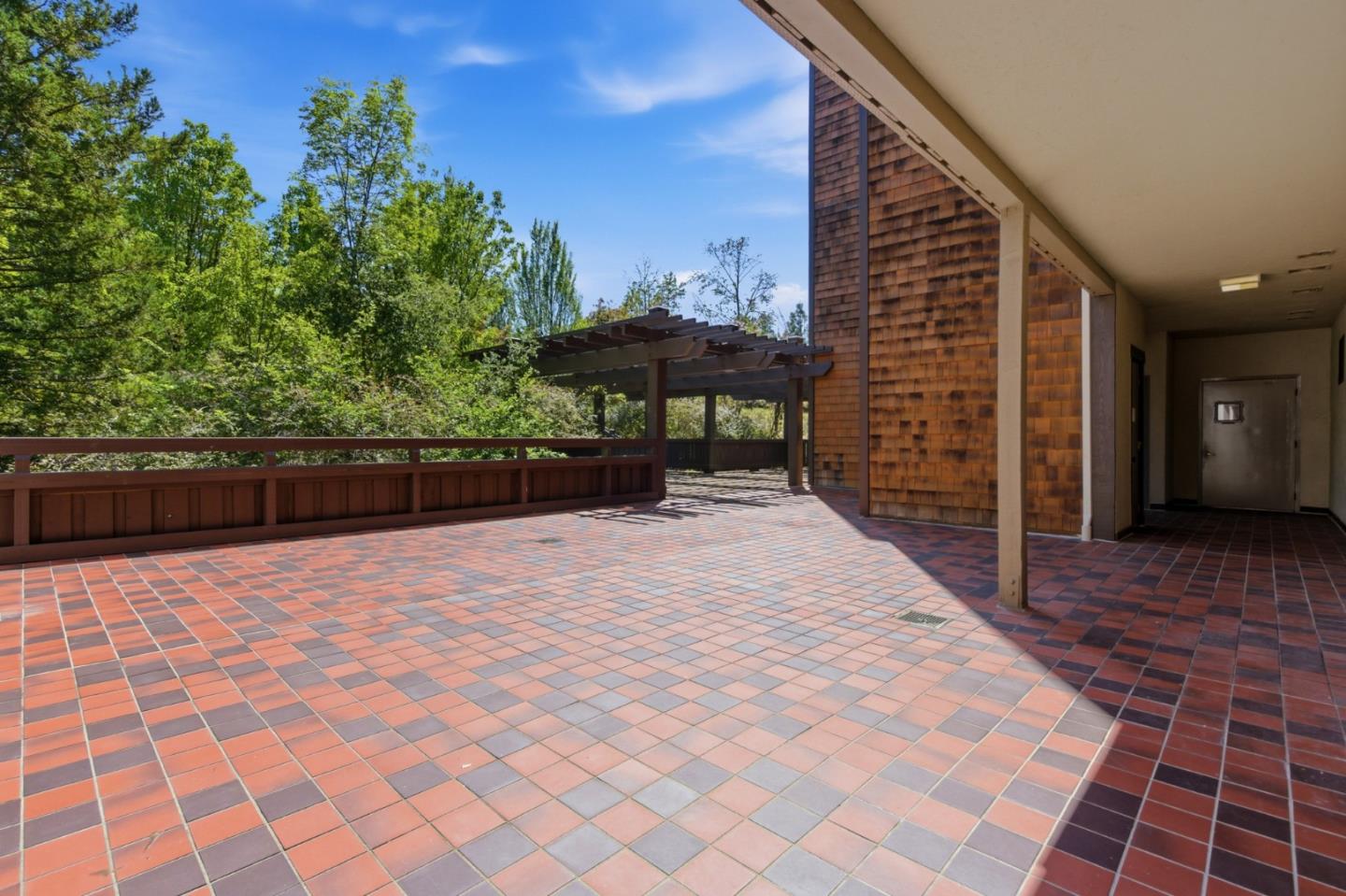 Detail Gallery Image 52 of 76 For 1280 Sharon Park Dr #27,  Menlo Park,  CA 94025 - 2 Beds | 2 Baths