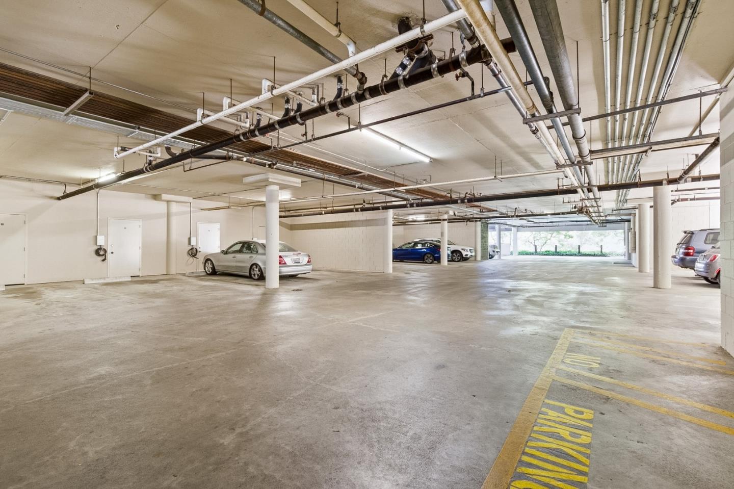 Detail Gallery Image 58 of 76 For 1280 Sharon Park Dr #27,  Menlo Park,  CA 94025 - 2 Beds | 2 Baths