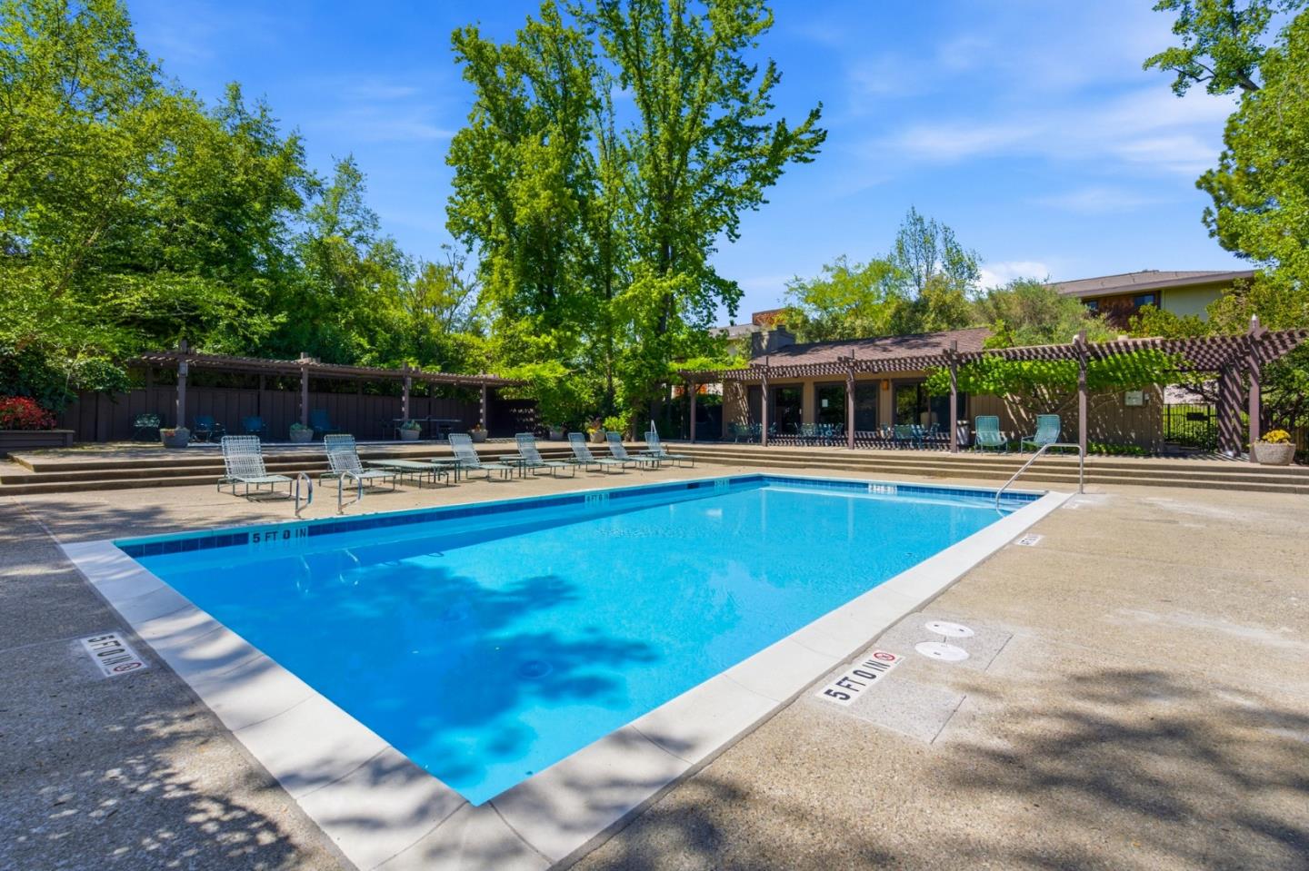 Detail Gallery Image 63 of 76 For 1280 Sharon Park Dr #27,  Menlo Park,  CA 94025 - 2 Beds | 2 Baths