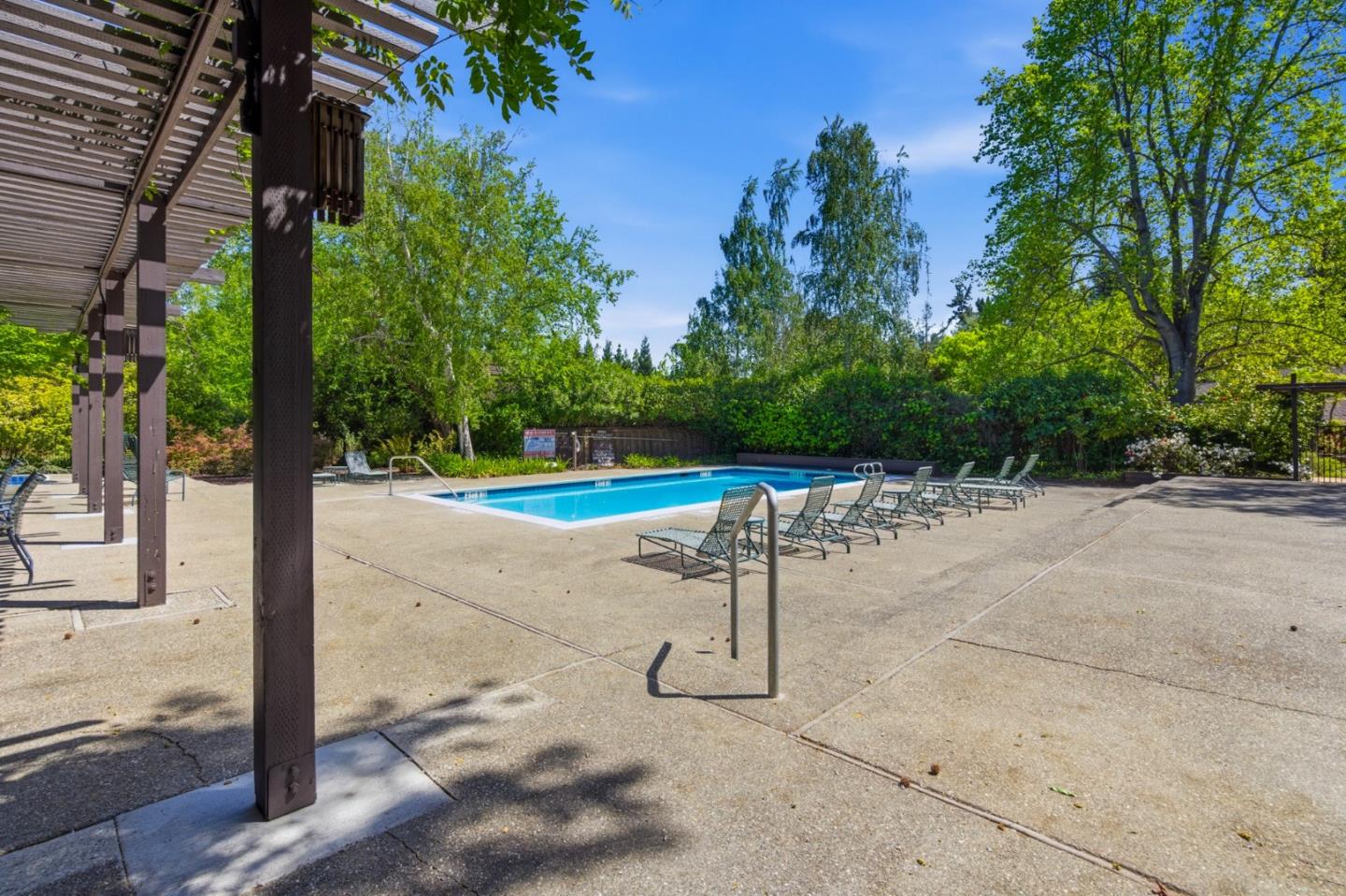 Detail Gallery Image 66 of 76 For 1280 Sharon Park Dr #27,  Menlo Park,  CA 94025 - 2 Beds | 2 Baths