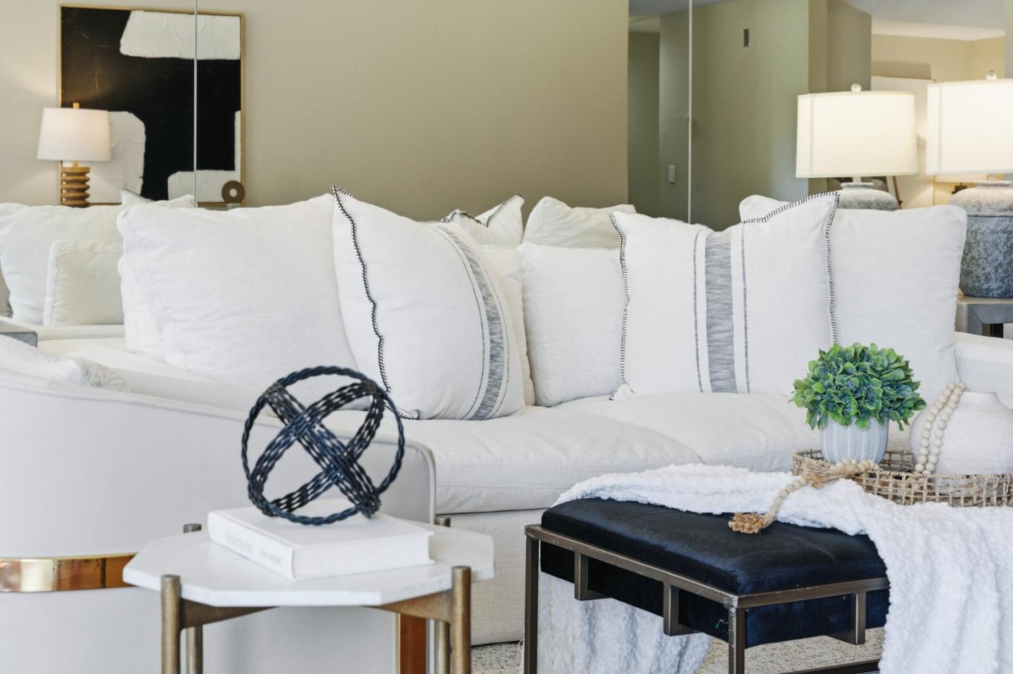 Detail Gallery Image 7 of 76 For 1280 Sharon Park Dr #27,  Menlo Park,  CA 94025 - 2 Beds | 2 Baths