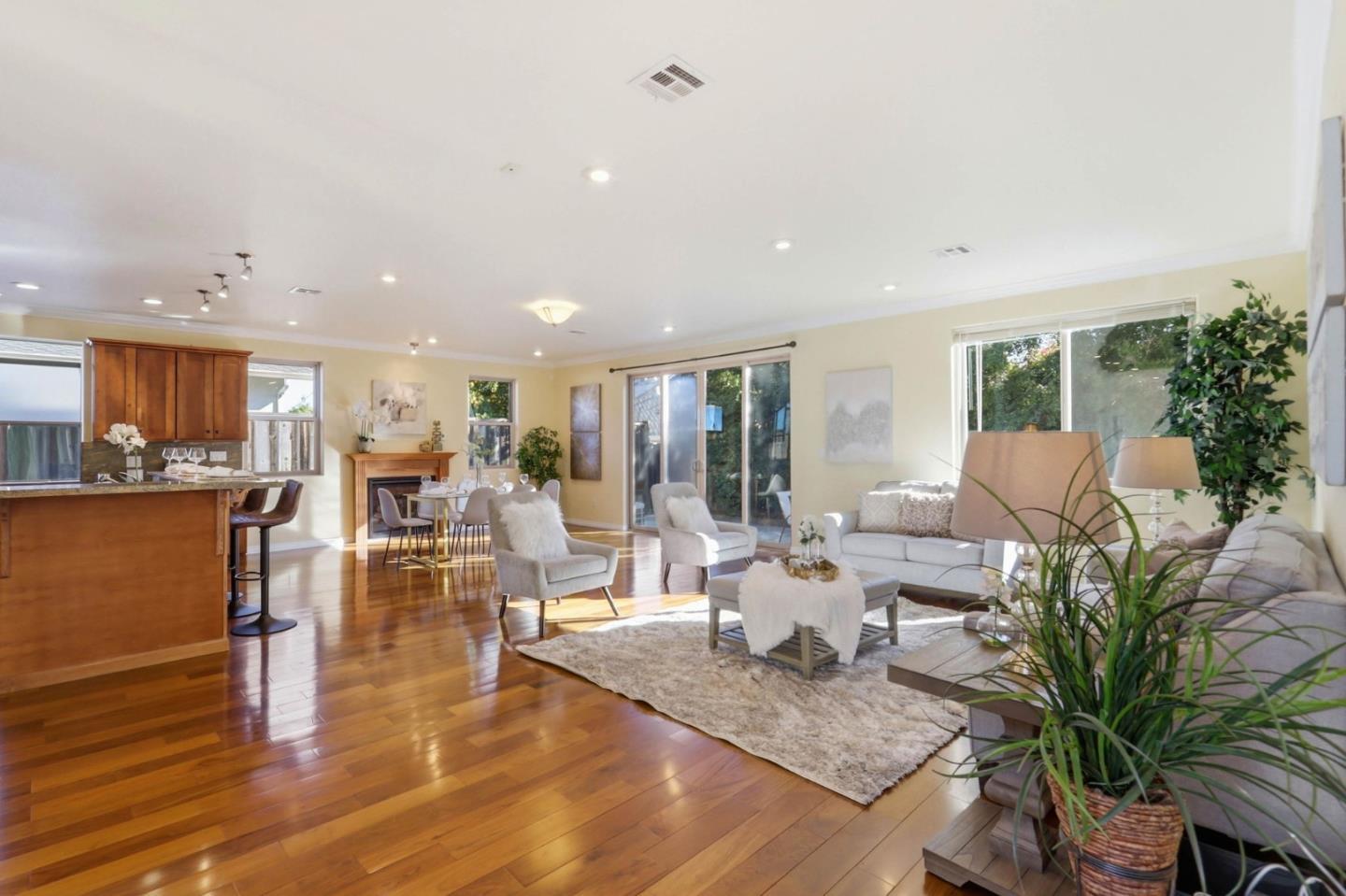 Detail Gallery Image 13 of 49 For 1352 S Stelling Rd, Cupertino,  CA 95014 - 4 Beds | 3/1 Baths