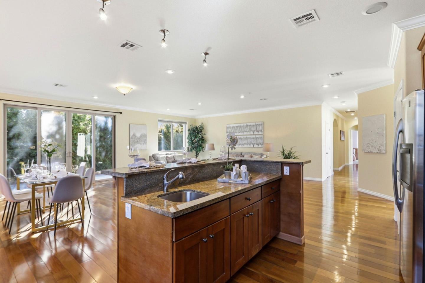 Detail Gallery Image 18 of 49 For 1352 S Stelling Rd, Cupertino,  CA 95014 - 4 Beds | 3/1 Baths